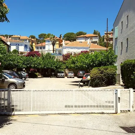 Lägenhet Reposant Studio Clim Parking Privatif Jardin *